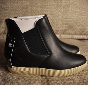 Sorel Black Out and About Waterproof Slip On Wedges Sneakers Size 7 New In Box